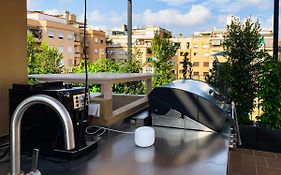 Incredible 2Br Penthouse With Urban Rooftop Garden